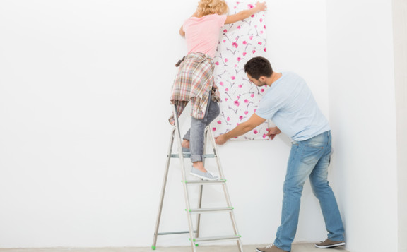 Colocar papel pintado sobre gotelé