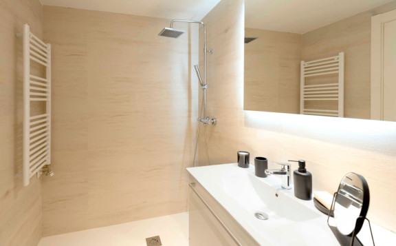 Pisos nuevos con 2 baños en Sabadell centro