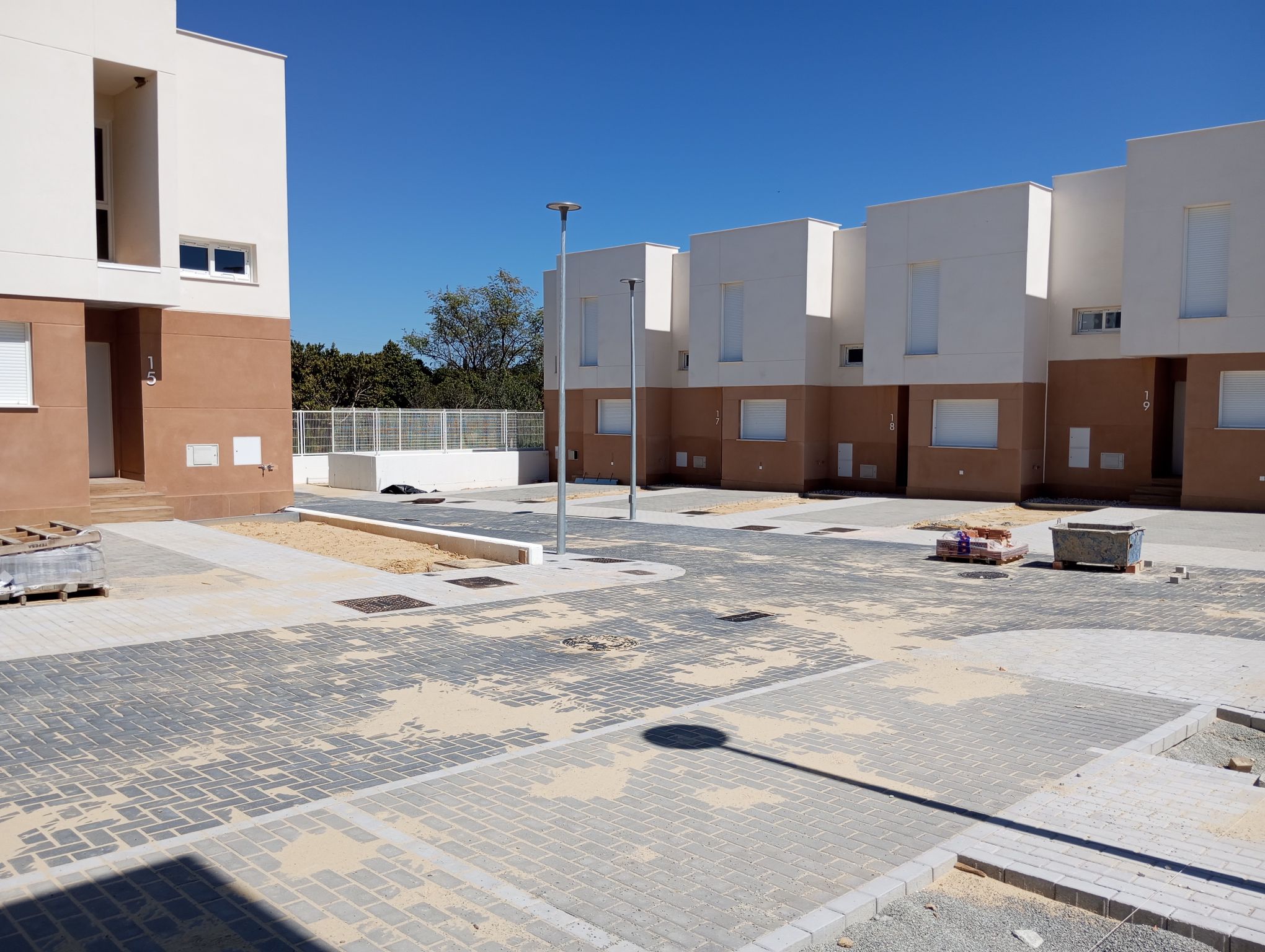 Conjunto residencial en construcción.