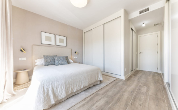 Dormitorio principal de chalets obra nueva en San Juan