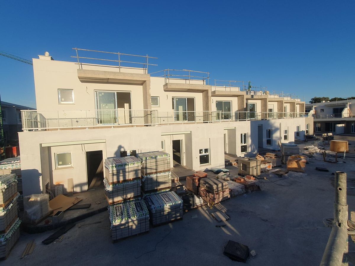Avance obras de nuevos chalets en San Juan de Alicante