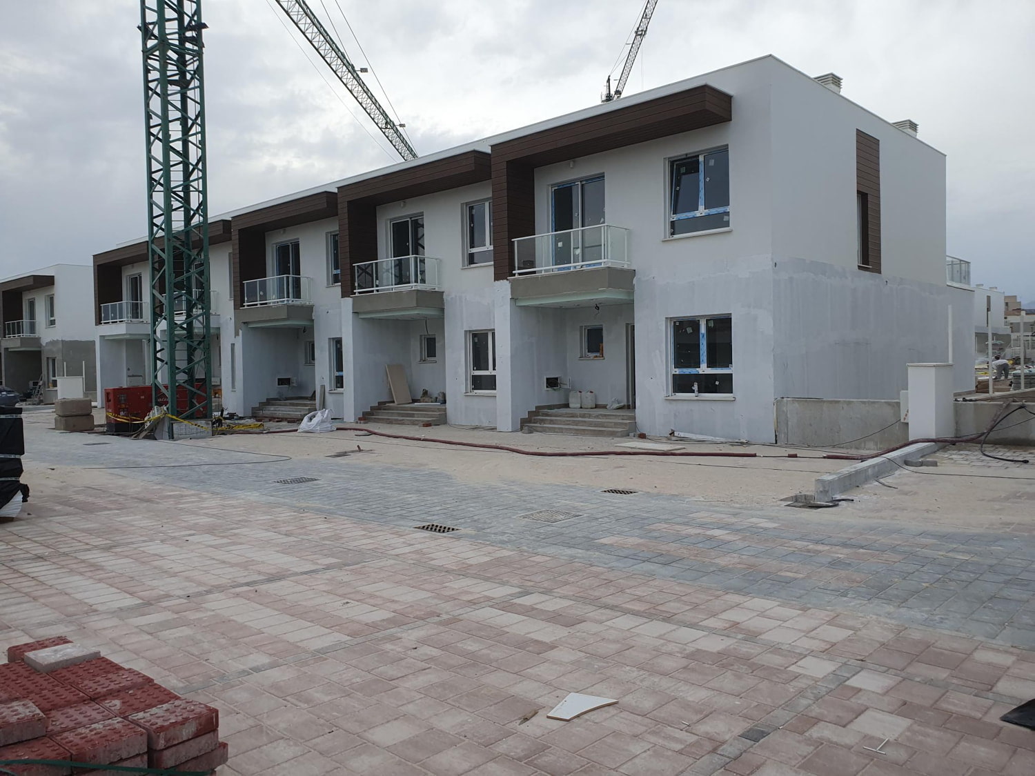 Estado obras bloque 7 de los chalets nuevos en San Juan