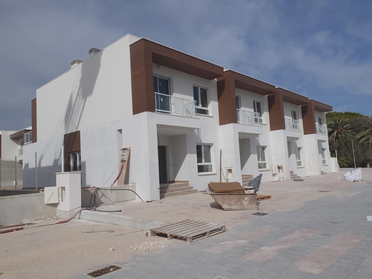 Avance obras nuevos chalets en San Juan de Alicante