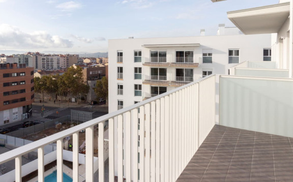 Terraza con vistas despejadas de Essència de Sabadell