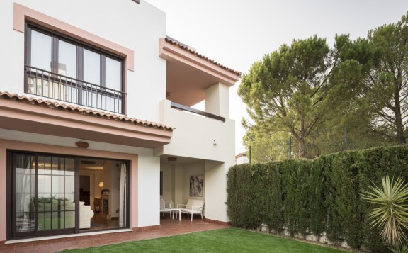 Chalets nuevos en Guillena con jardín