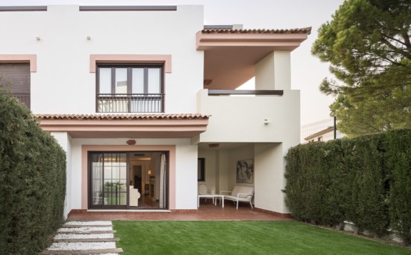 Chalets nuevos en Guillena con jardín