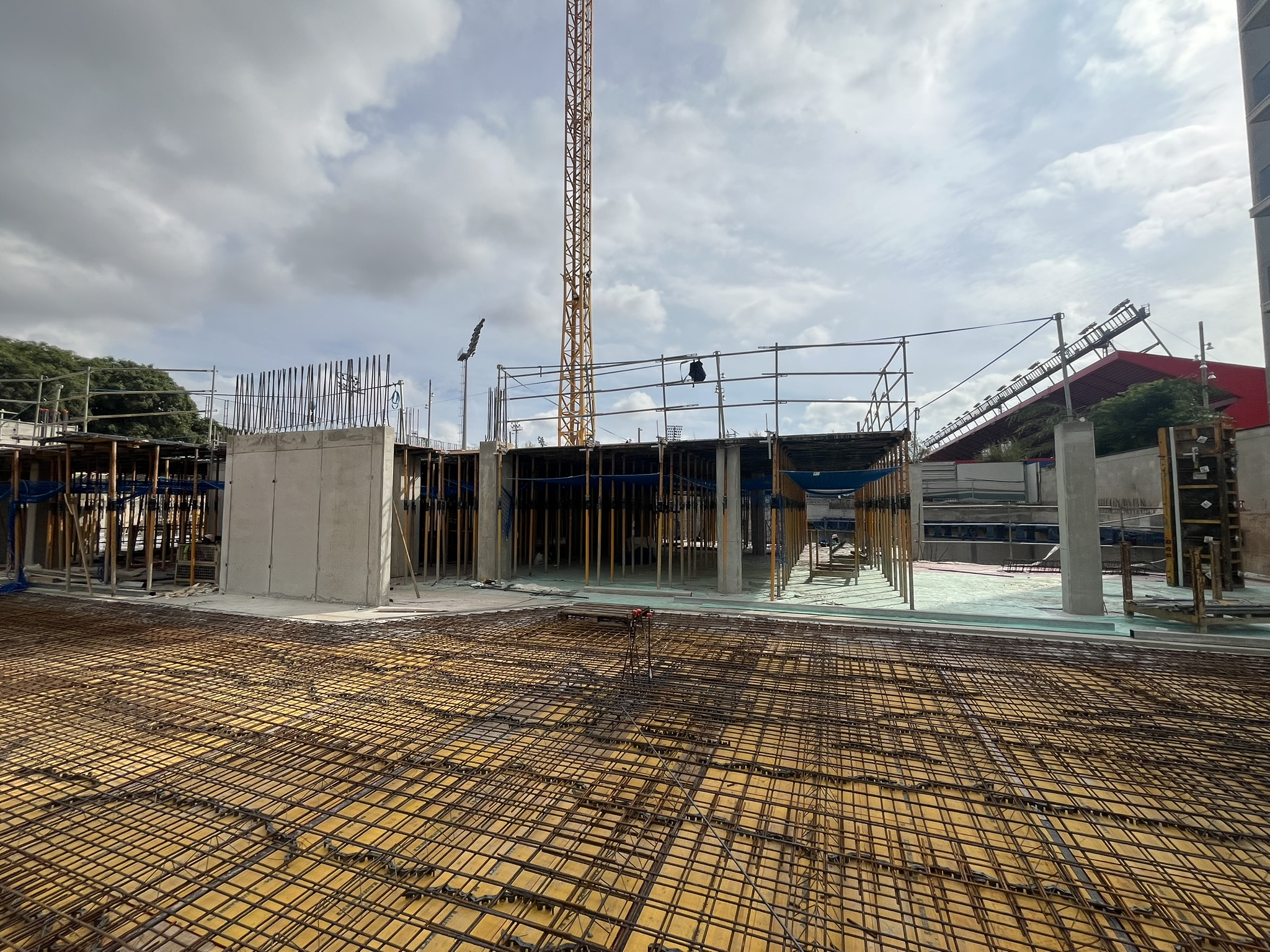 Hormigonado de la losa de cimentación.