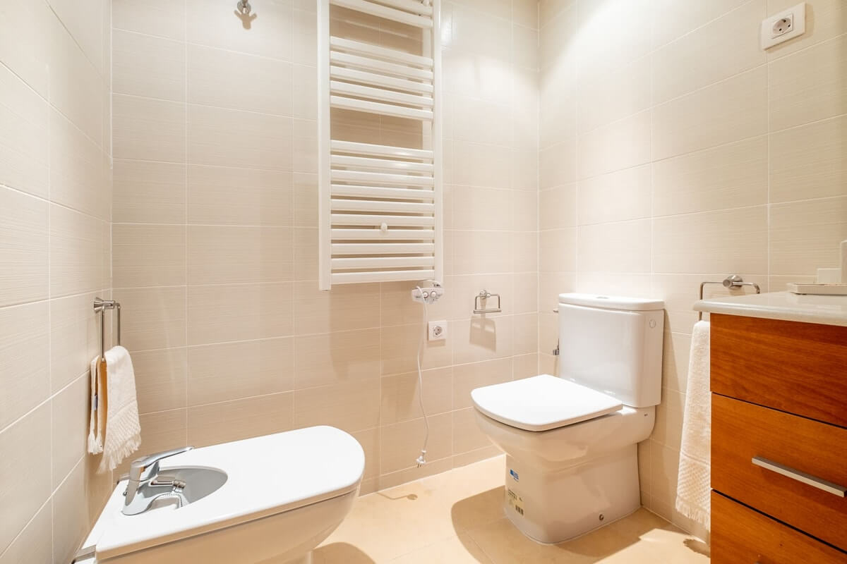 Baño completo pisos nuevos llave en mano en Lloret de Mar
