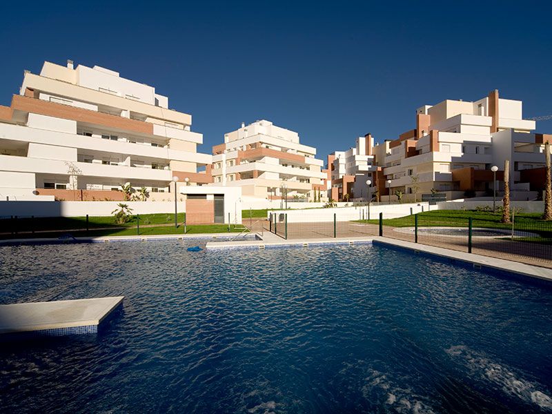 Buenas razones para comprar una casa en Almería para ...