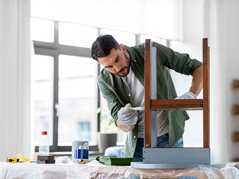 Muebles pintados a la tiza en gris