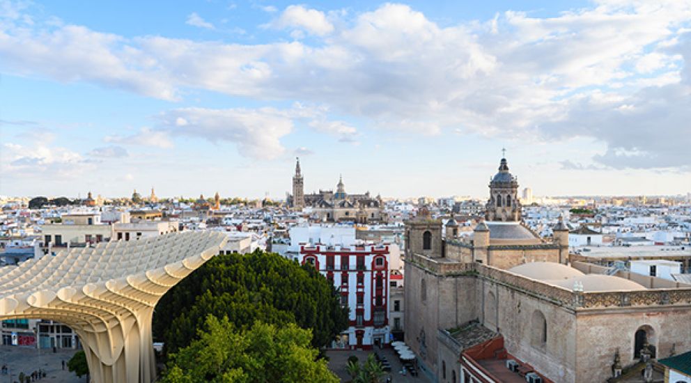 pueblos cerca de sevilla para vivir